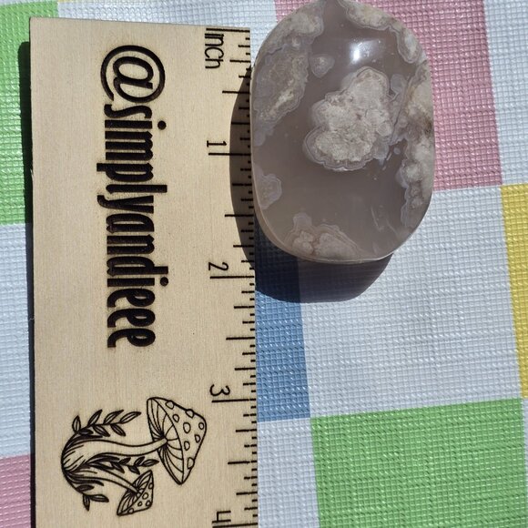 Flower Agate Crystal Palm Stone - Picture 4 of 6